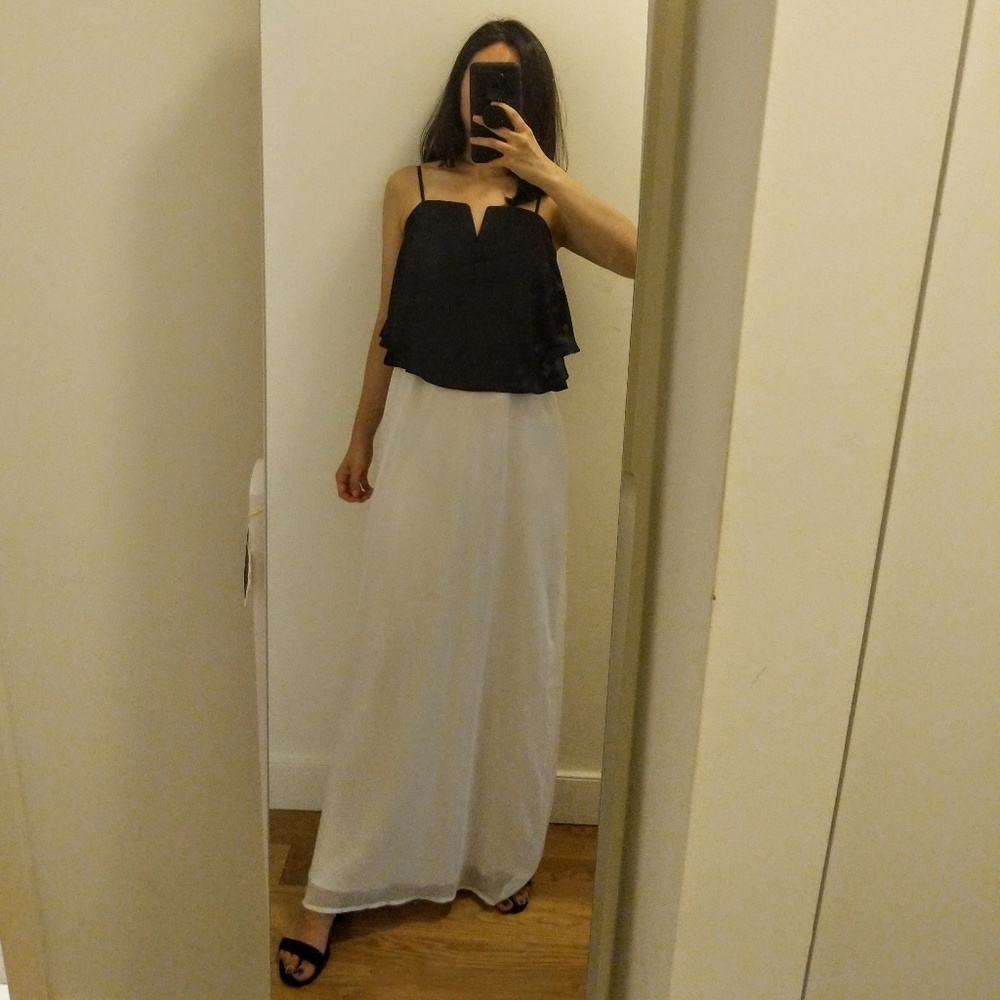 Way-In black and white maxi dress